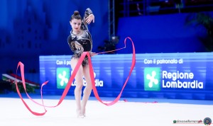 arm 53006 guyumjian lily sfe09914 simone ferraro ph